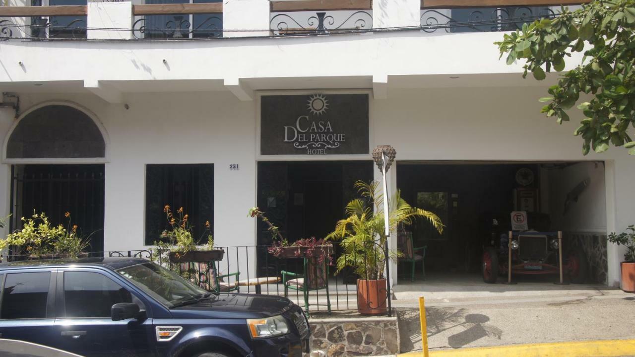 Casa Del Parque Vallarta プエルトバラータ エクステリア 写真